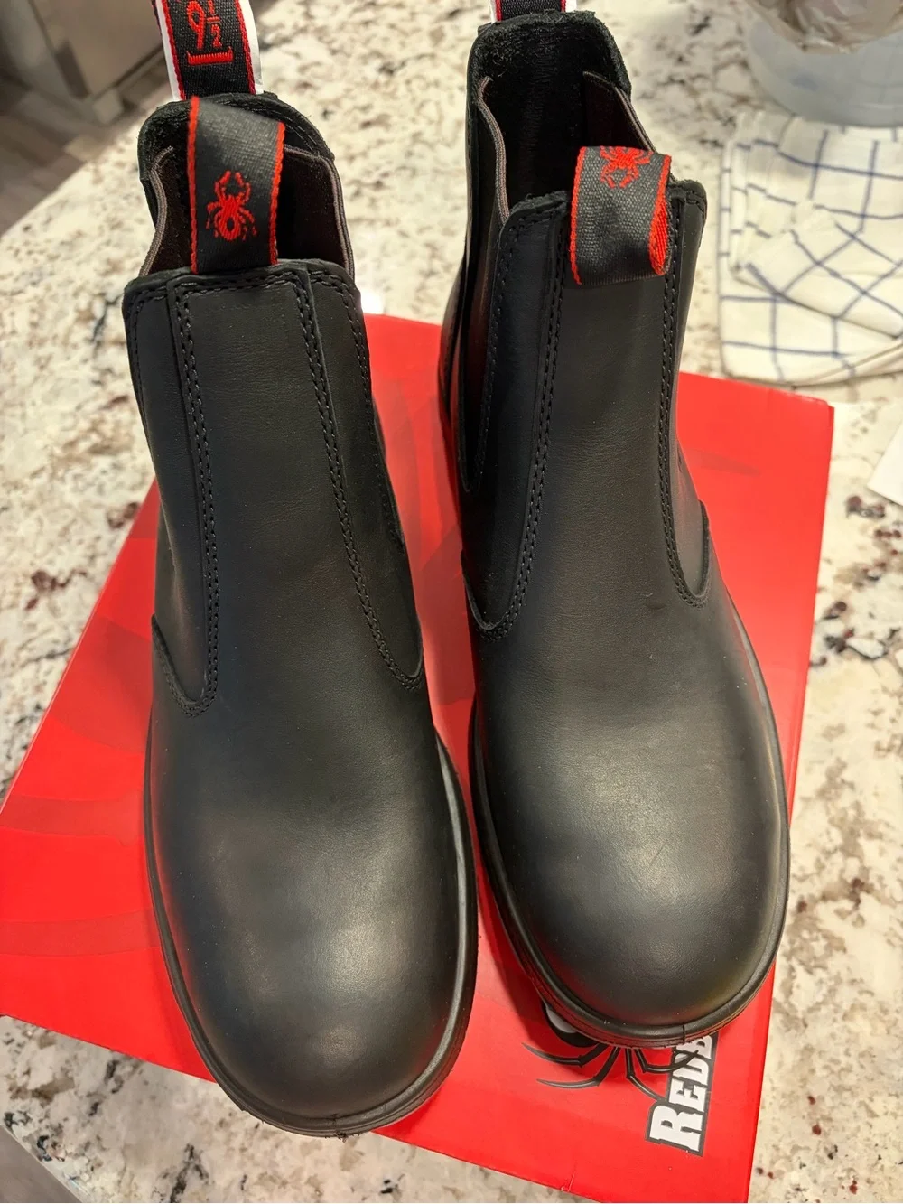 Redback Boots Men's Black Chukka Boots with Red Pull Tabs